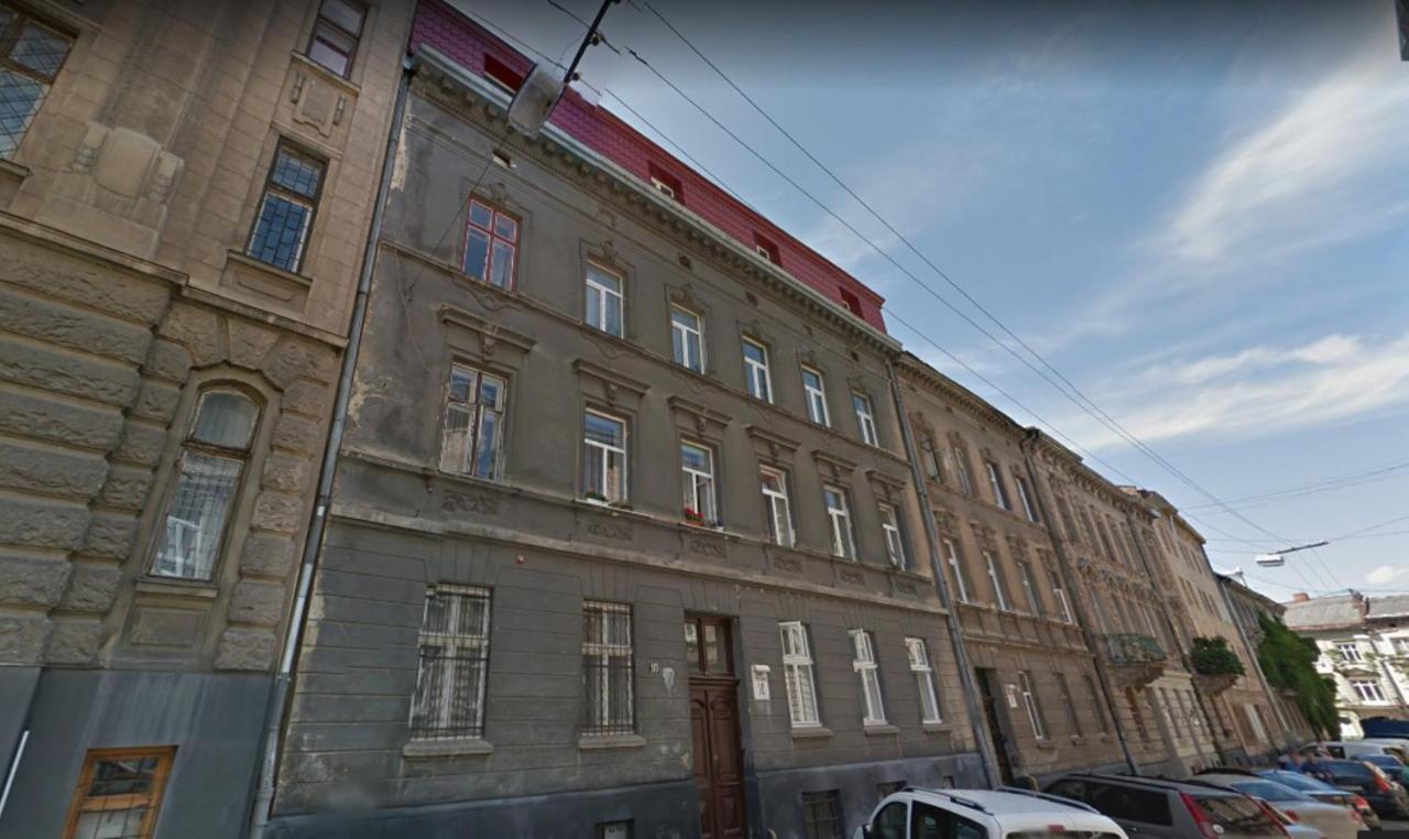 Апартаменты Дизайнерская квартира в центре Львов Экстерьер фото