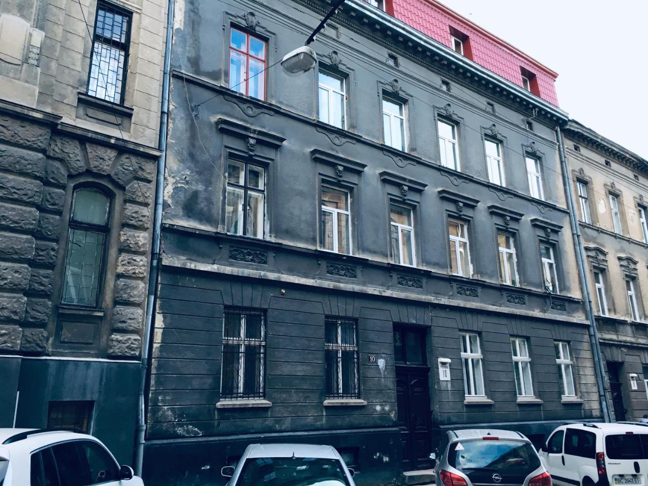 Апартаменты Дизайнерская квартира в центре Львов Экстерьер фото